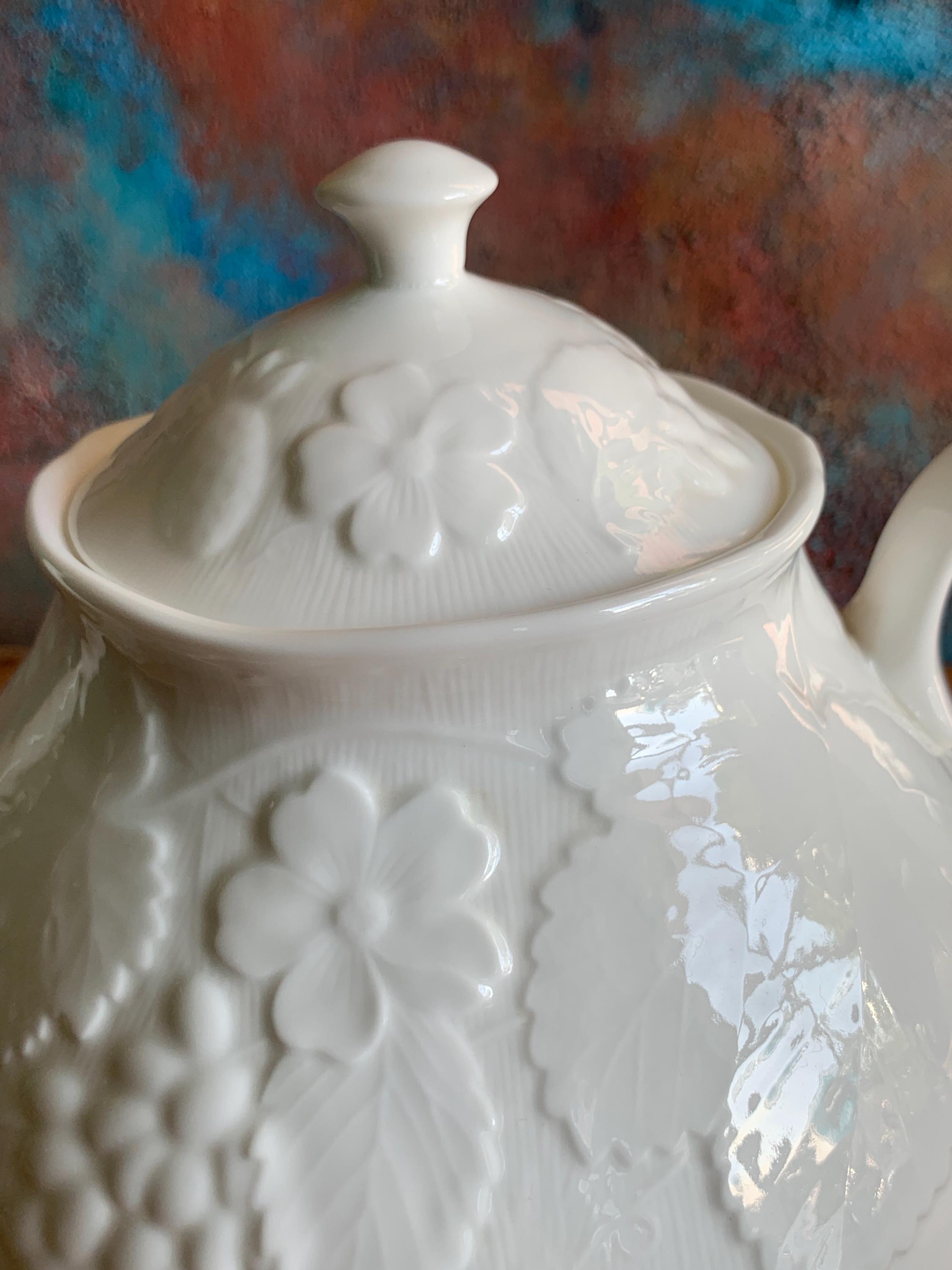 Vintage Wedgwood Strawberry & Vine Bone China Teapot, White