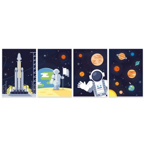 ChicResult 4er Set ASTRONAUT Wandbilder - Weltraum Poster Kinderzimmer - Rakete, Planeten, Weltall (4x DIN A4 oder A3 ohne Bilderrahmen)