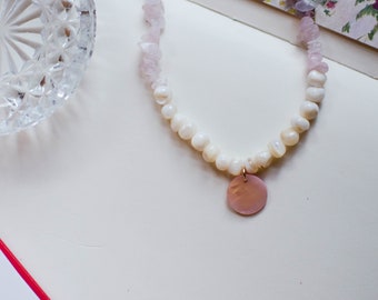 Unique necklace made of rose quartz and shell / mother of pearl / 14K gold plated elements / choker / natural stone beads / engagement / wedding
