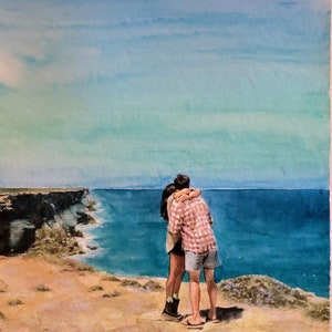 Op de afbeelding: Een aquarel schilderij van een stel dat elkaar omhelst op een klif met uitzicht op een uitgestrekte blauwe oceaan. De lucht is zachtblauw met hints van witte wolken. Het stel is gesilhouetteerd tegen de horizon, wat een romantische en serene sc&egrave;ne cre&euml;ert.