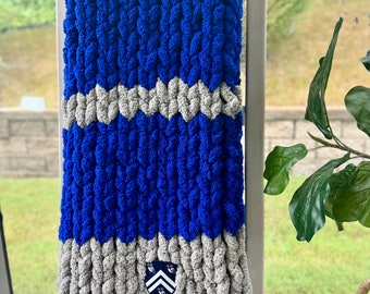 RICE UNIVERSIT GIFT | handmade Chunky blanket with logo | college blanket | Dorm room | Graduation Gift | College grad Gift | school blanket