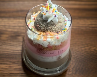 Neapolitanische Dessertkerze - Schokolade, Vanille, Erdbeerduft, 12 Unze.