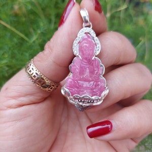 Kwan Yin Buddha Halskette Echte Jade Anhänger Stein Charm Halskette Männer Frauen Glück Wohlstand Frieden Buddha Medizin Buddhismus Pink Jade