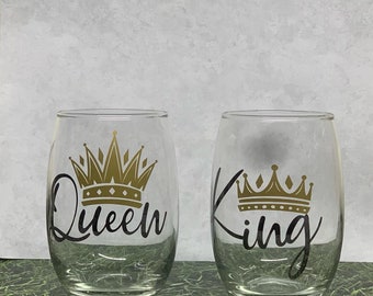 King and Queen Royal Pint Glass and 12 Ounce Wine Goblet with Black and Satin Etch Printed Beer and Wine Set Congratulations Milestone Birthday 