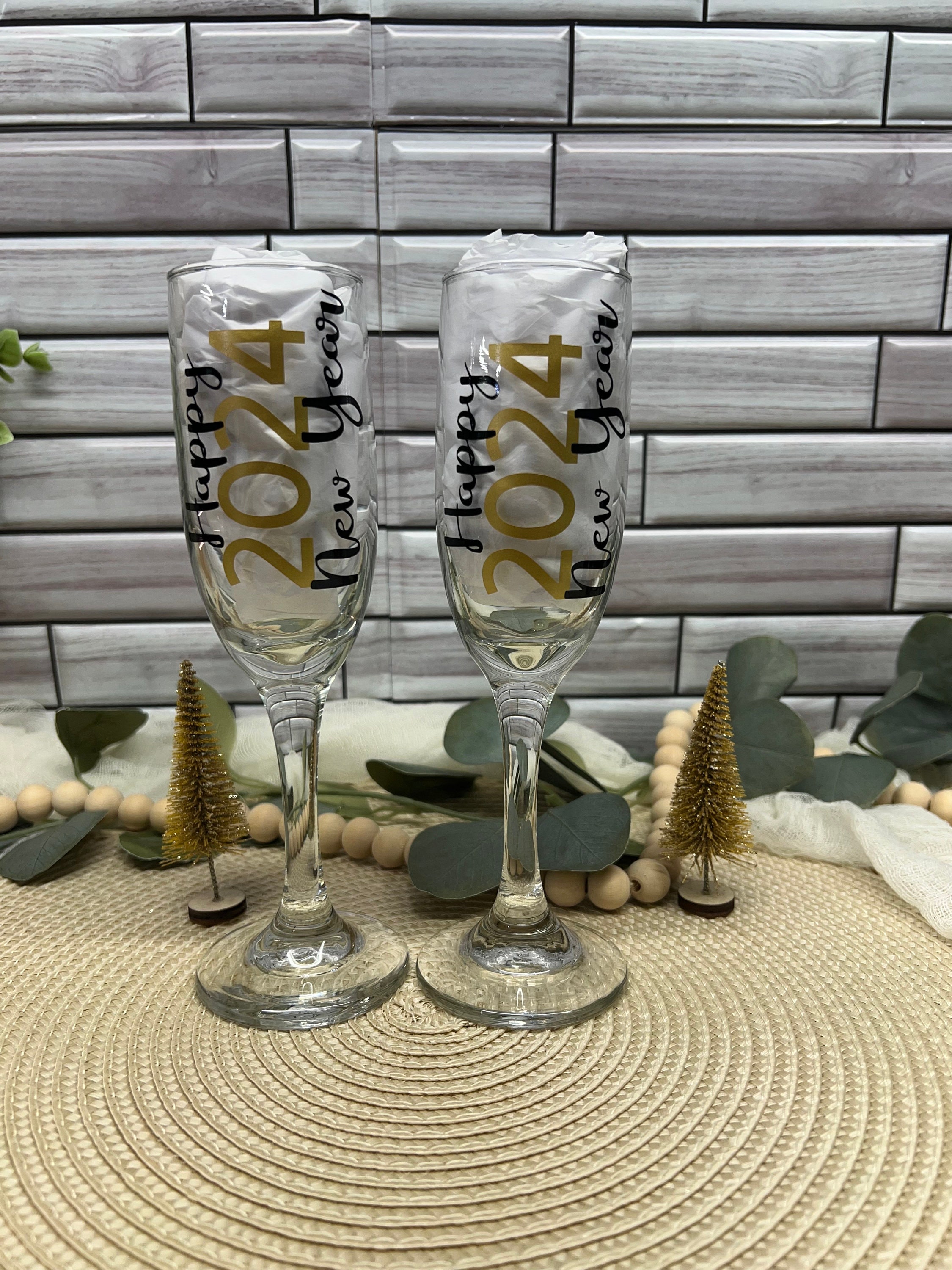 Cristar 2024 New Years Glass Champagne Flute - Shop Glasses & Mugs at H-E-B