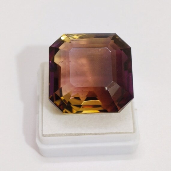 Pierre Alexandrite Naturelle Bicolore - Coupe Carrée, 24.60 Carats, Excellente Qualité, Inde