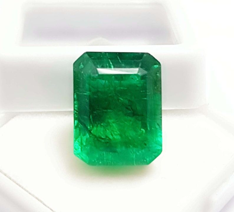 Pietra preziosa sciolta naturale della Colombia verde smeraldo da 11 ct per l'uso nell'anello o per scopi nuziali Pietra preziosa sciolta con taglio smeraldo, regalo di San Valentino immagine 5