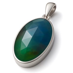 Ciondolo in opale verde: pietra preziosa sfaccettata, argento sterling, pietra portafortuna di ottobre