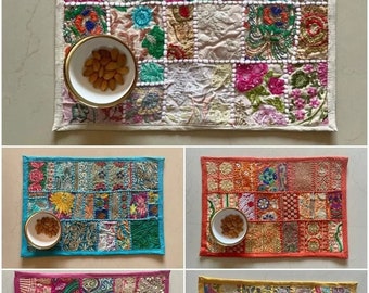 Napperons de table brodés à la main vintage avec coureur, sets de table en patchwork Boho, tapis en coton indiens faits à la main, chemin de napperon de table à manger,
