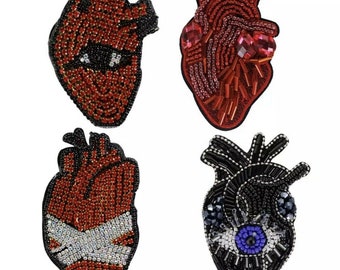 Patch en strass de luxe anatomique et sacré sacré-coeur détaillé appliqué à la mode