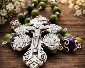 Chapelet écossais fait main : jade, améthyste, médaille miraculeuse, crucifix du pardon