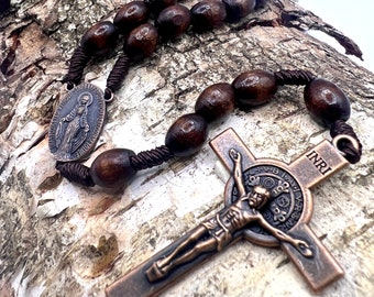 Rosario católico de madera dura de arce tradicional hecho a mano, cuentas de oración, Virgen María, San Benito, crucifijo de Jesús