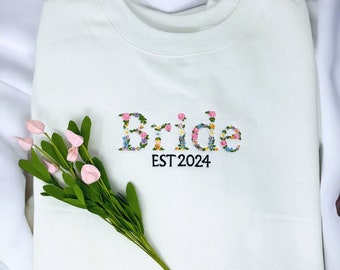 Embroidered Bride Sweatshirt, Personalized Bride Sweatshirt, Wifey Sweatshirt, Bridal Shower Gift, Engagement Gift, Fiancé Gift for Her