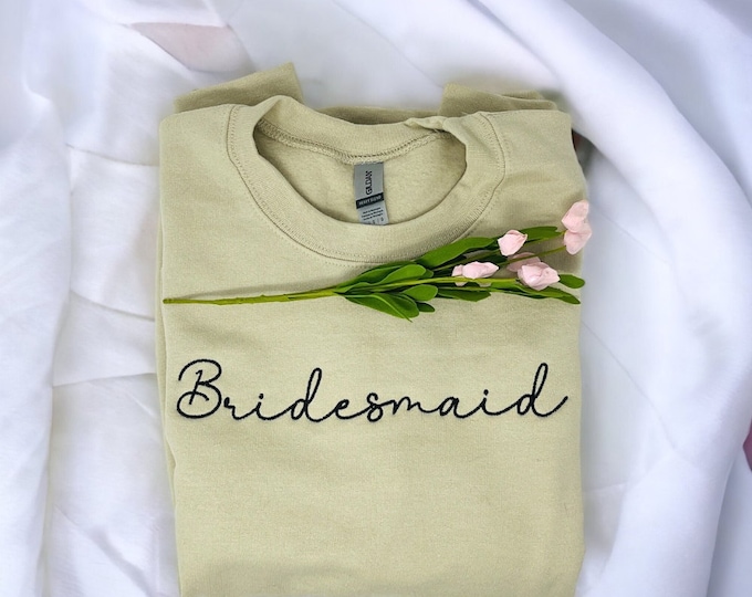 Custom Bridesmaid Sweatshirt, Personalized Bridesmaid Gift, Bachelorette Sweatshirt, Bridal Gift for Bridesmaids, Bridesmaid Proposal Gift