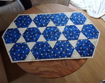 Christmas tablecloth, table runner, tablecloth, sewn, patchwork, Christmas, Advent, handmade from cotton fabric