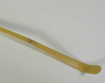 Chashaku:  Bamboo Tea Scoop (Node in Middle) Shorter for Chabako.