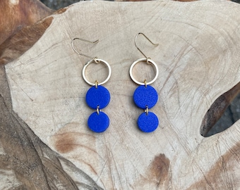 Dangle earrings royal blue and golden lightweight polymer clay jewelry for every day earrings for evening electric blue eye-catching earrings blue