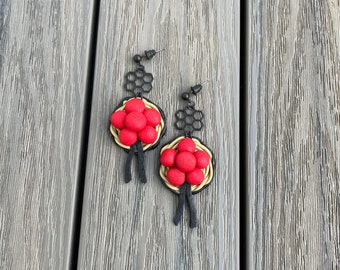 Schwarzwald Bollenhut, statement polymer clay earrings, black posts, schmuck, multi colored ohrringe, Black Forrest