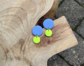 Polymer clay stud earrings of neon yellow and periwinkle polymer clay, gift for her, fimo schmuck, klein ohrringe