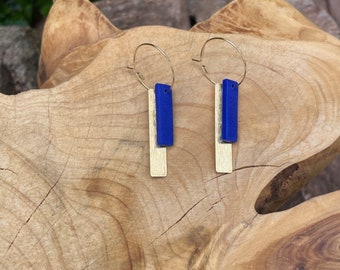Hoop earrings made of electric blue polymer clay and brass stripes, polymer clay jewelry, gold plated hoops