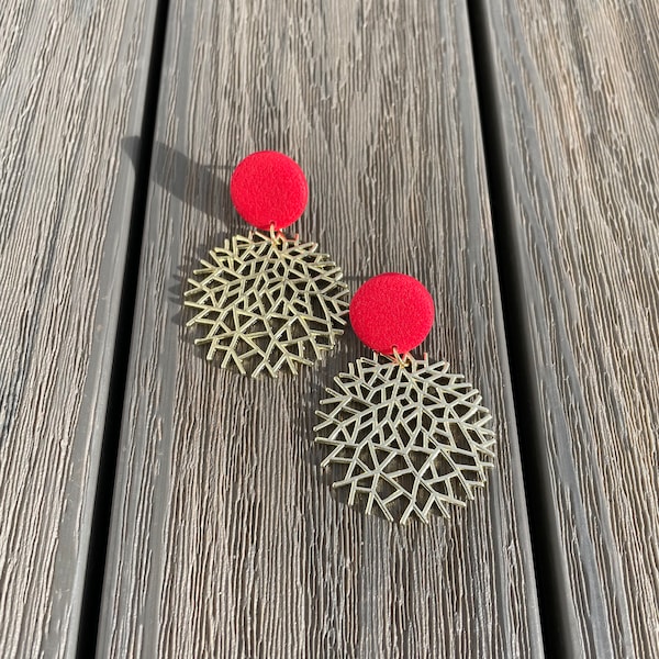 Statement earrings of red polymer clay and alloy abstract rounds, fimo schmuck, boho ohrringe, gift for her