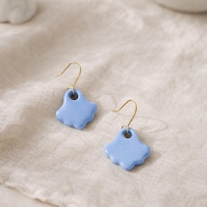 Dangle earrings of periwinkle polymer clay glossy elegant earrings floral design with gold plated hooks dainty earrings