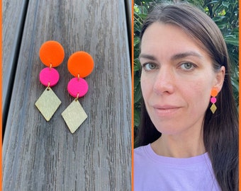 Polymer clay earrings of neon orange and neon pink polymer clay with brass rhombus, fimo schmuck, non-bending nails