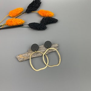 Hoop earrings, pearl black polymer clay and brass irregular hoops, hanging earrings, jewelry, earrings, gift for her