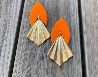 Golden fan earrings, orange polymer clay and golden brass fan, birthday gift for her, earrings