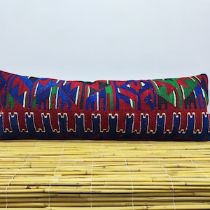Oreiller bohème coloré, housse de coussin lombaire multicolore 12 x 36, lombaire extra-longue, oreiller à franges bohème, taie d&#39;oreiller lombaire bohème, OD419