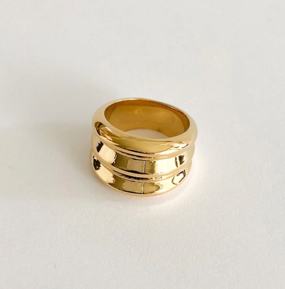 Großer Ring, Edelstahl vergoldet, Damenschmuck, minimalistisch