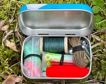 32 Pc Mini Survival Fishing Kit in Altoids Smalls Tin 