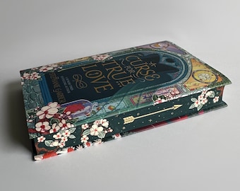 Ein Fluch für wahre Liebe Buchmalerei mit handgemalten Kanten | Versteckte Pfotenabdeckung | Stephanie Garber Geschenk