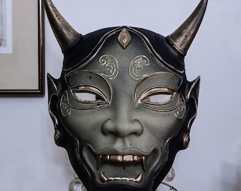 Masque Oni japonais fait main : décoration de samouraï gothique, art du cosplay