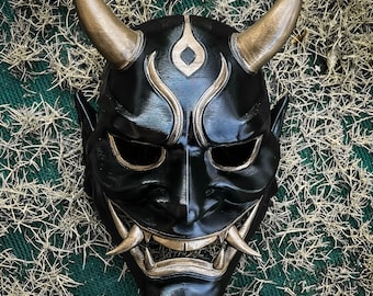 Masque Oni noir et or fabriqué à la main | Décoration murale japonaise avec masque de démon Hannya
