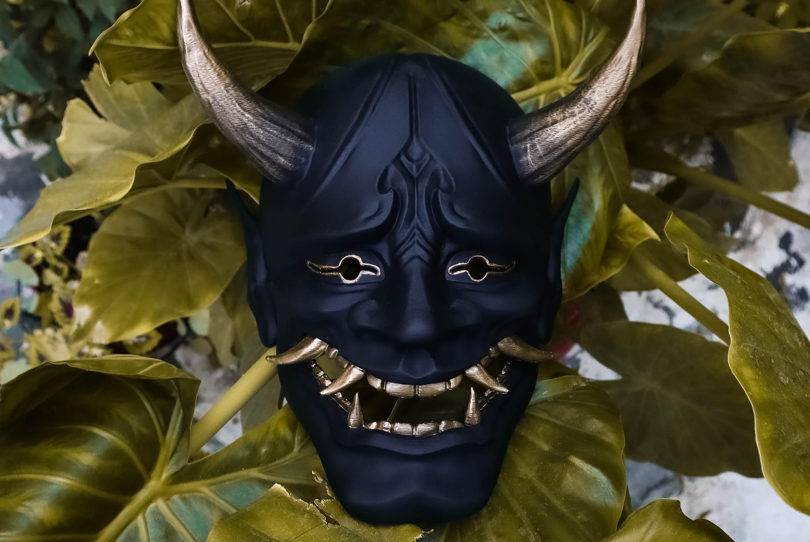 Handmade Kuro Oni Mask – Black & Gold Horned Japanese Demon - Etsy