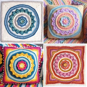 Op de afbeelding: Vier vierkante gehaakte kussens met mandala-ontwerpen. De kussens hebben ingewikkelde patronen in verschillende kleuren, waaronder blauw, teal, roze, geel, oranje en wit. De ontwerpen zijn gecentreerd en omgeven door gedetailleerd haakwerk.