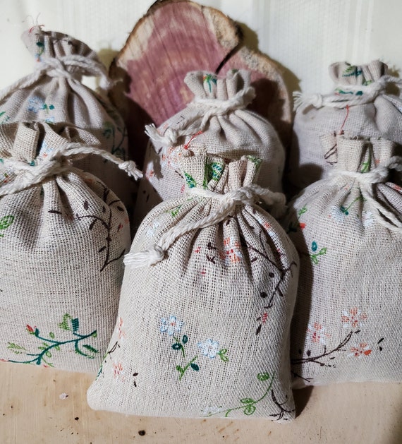 6 Cedar / Lavender Sachets for Closets and Drawers, Natural Moth-repellent  Clothing Freshener, Housewarming Gift, Gift for Her 