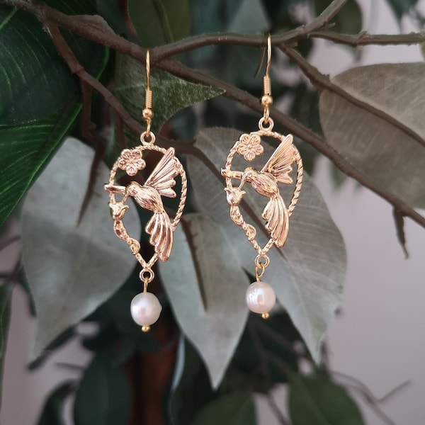 Hummingbird Earrings with Natural Freshwater Pearls / Elegant Timeless Party Earrings / Gold-Plated Bird Earrings with White Pearls