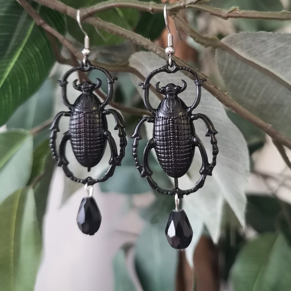 Black Scarab Earrings / Ethnic Black Crystal Earrings / Ancient Egyptian Earrings / Beetle Earrings / Historical Earrings / Hypoallergenic