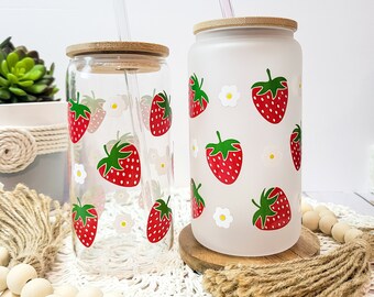 Strawberry Daisy Glass Cup, Floral Tumbler with Straw