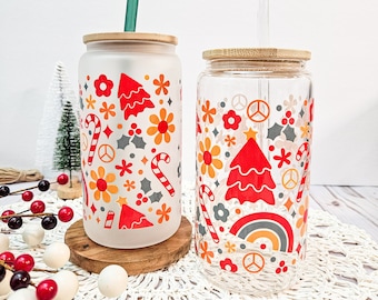 CHRISTMAS GLASS Can, Groovy Iced Coffee Glass, Trendy Coffee Cup, Christmas Gift for Her, Gifts under 30, Libbey Winter Beer Can Glass Cup