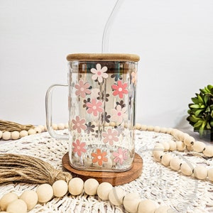 Retro Daisy Glass Cup, Pink Floral Iced Coffee Tumbler, Bamboo Lid