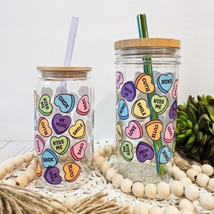 Valentines Glass Cups, Conversation Hearts Valentine Iced Coffee Glass Tumbler, Candy Hearts, 16oz Glass Can with Lid, Gift for Girlfriend