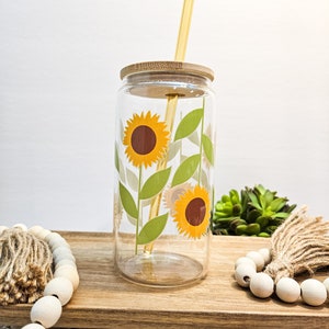 SUNFLOWER Iced Coffee Glass, Farmhouse Decor Kitchen, Aesthetic Beer Can Glass, Yellow Floral Cold Coffee Can Glass Cup, Flower Gift for Her