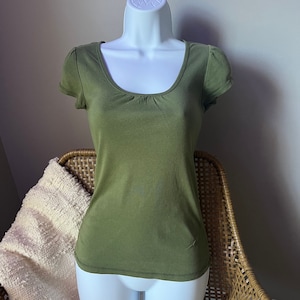 2000s Green Baby Tee | Women&#39;s Size: M