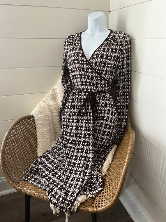 retro wrap dress Retro & Vintage Unique Vintage Navy & Silver Stars Velvet Wrap Midi Dress