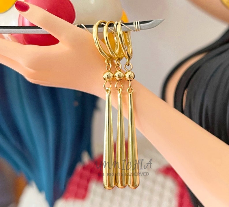 Pendientes colgantes Zoro de oro de 18K, pendientes elegantes, pendientes de boda atrevidos, pendientes minimalistas, pendientes de anime, ideas de regalos, pendientes colgantes de oro imagen 4