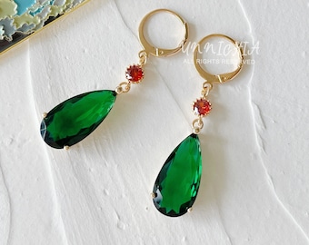 Orecchini pendenti verde smeraldo dello Studio Ghibli: gioielli anime placcati in oro