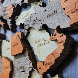 Parisloft Farmhouse Adventure Awaits World Map Wood Wall Decorative Sign, Brown/ White/ Grey/ Silver
